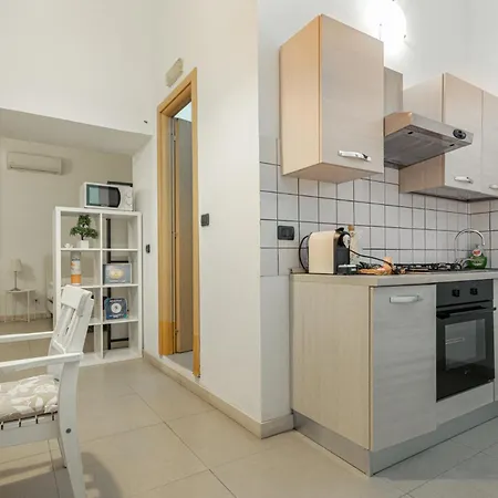 Zefnea House * Катания