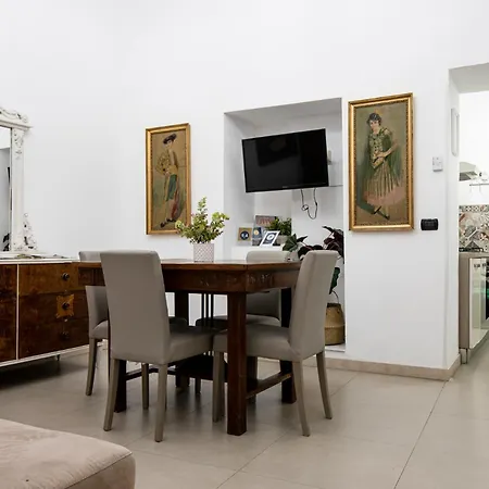 Zefnea House Катания