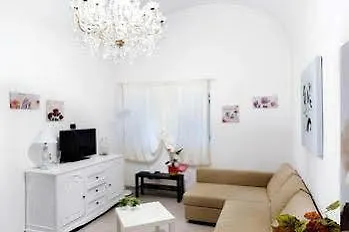 Апартаменты Zefnea House
